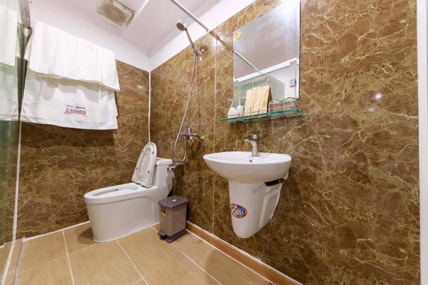 Venus Hotel & Massage - Bui Vien Walking Street Ho Chi Minh-byen Eksteriør bilde